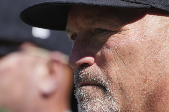 From day one, Ha-sung, take a day off when you want to rest, Snitker is satisfied, Atlanta's main shortstop is confirmed. As long as it doesn't hurt, as long as it's solid