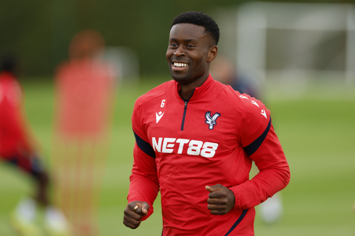Kim Minjae, get ready to kick out the emergency again KIM is likely to be released next summer, so Munich prepares to recruit an unsuccessful defender for Liverpool next summer