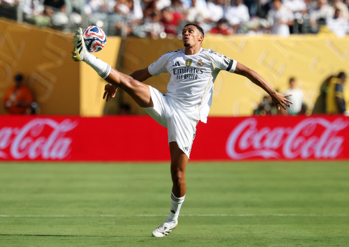 Leaving Liverpool was the right decision. Alexander Arnold opened his mouth with a blast of stigmatization as a traitor Real Madrid Transfer, Proper Choice