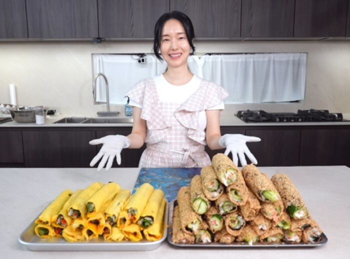 Lee Jung-hyun, who achieved his long-cherished dream, and a staff story broke out..40 rolls of gimbap as a lunch box gift