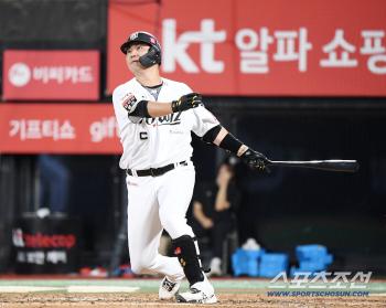  Jang Sungwoo's solo shot. The game is from the ground up