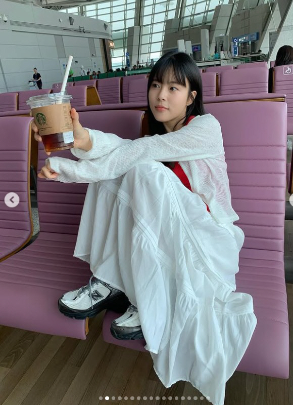 Reply Min Do-hee, 'controversy over civil abuse' in photos posted at the airport...Netizen's reactions are divided
