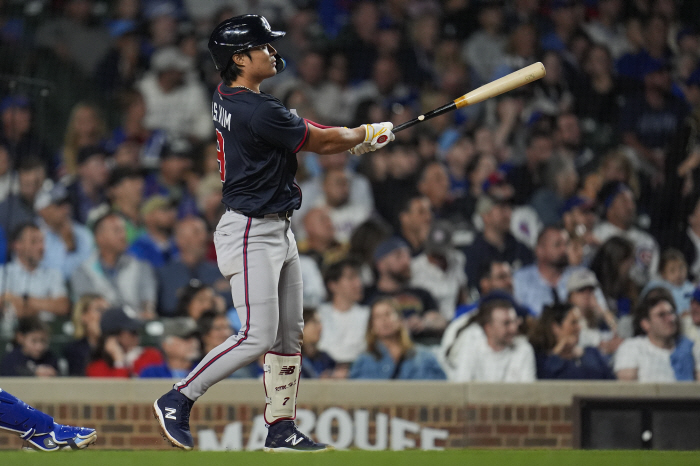 Three-run shot from behind! Kim Ha-sung's multi-hit final home run on the first day, and the transfer was so goodATL 51 Cubs