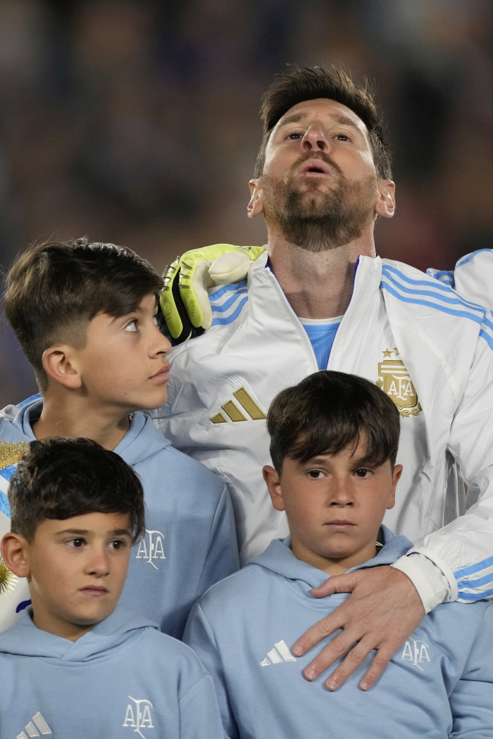 As expected, GOAT Messi has not decided yet to participate in the North American WC in the final home A match