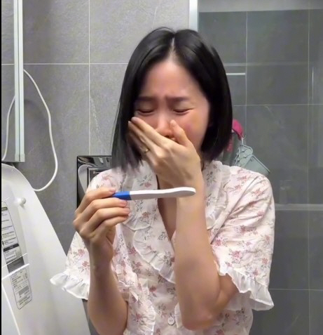 Crayon Pop Cho-Ah Gets Twin Pregnancy After Overcoming Uterine Cancer...A miracle of 1% chance