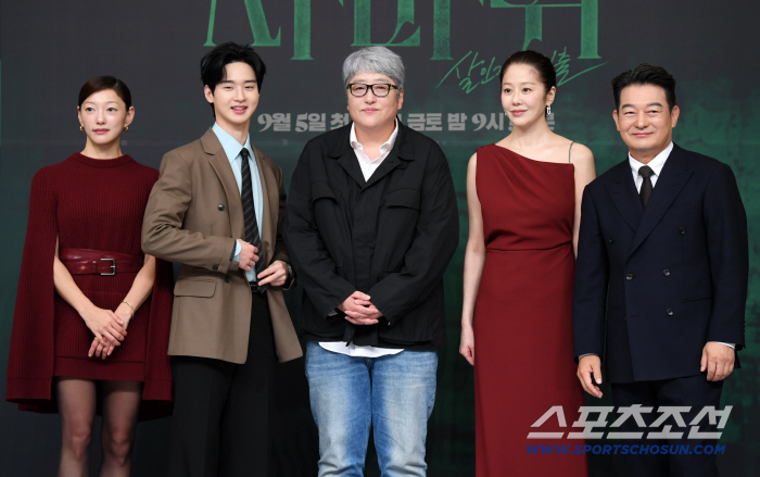 'The Devil' Ko Hyun-jung vs 'My Youth' Song Joong-ki and Friday's small screen showdown...Who is the winner? 