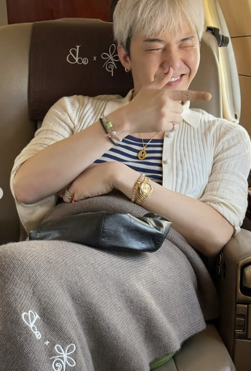G-Dragon Flaunts 70 Billion Won Charter Jet Sponsored by Jacob & Co.