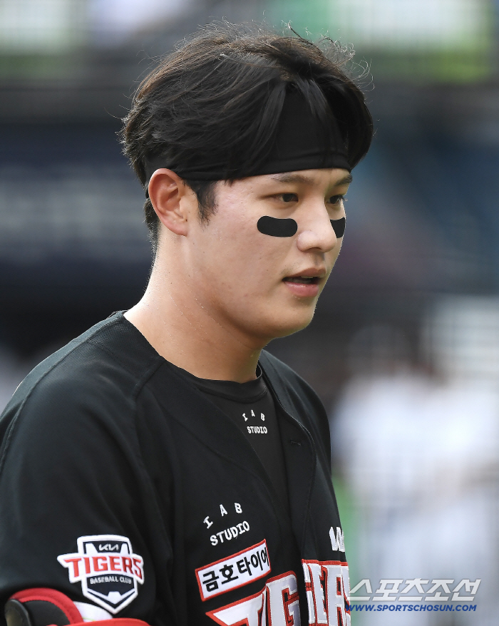How will Kia, a 16-home run hitter who even stole the hearts of other teams' coaches, use this player