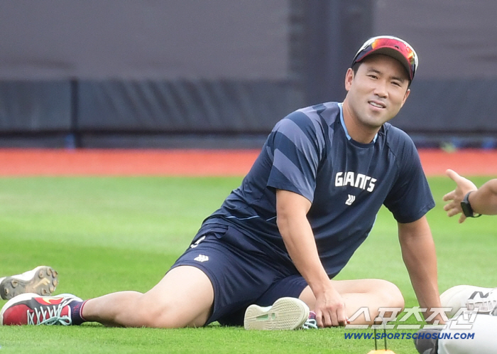 I have to go to fall baseball... Lotte's Jeon Joon-woo is worse than expected due to bad news, and the timing of his return is also unclear 