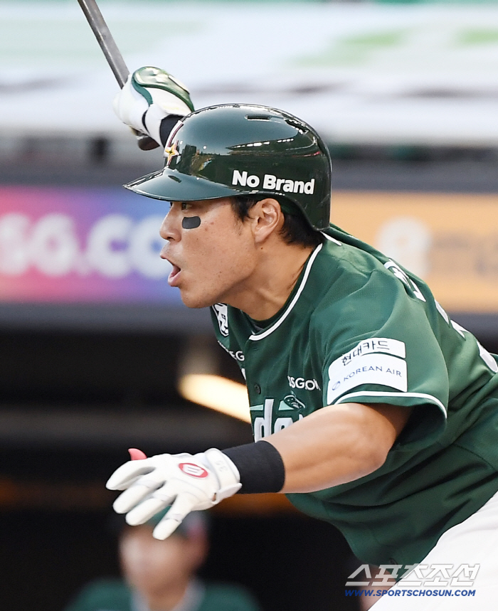 I still live in Suwon, but as soon as I got home, the sound came... Blood dries up day by day. The truth of the head coach in the ranking's blood fight 