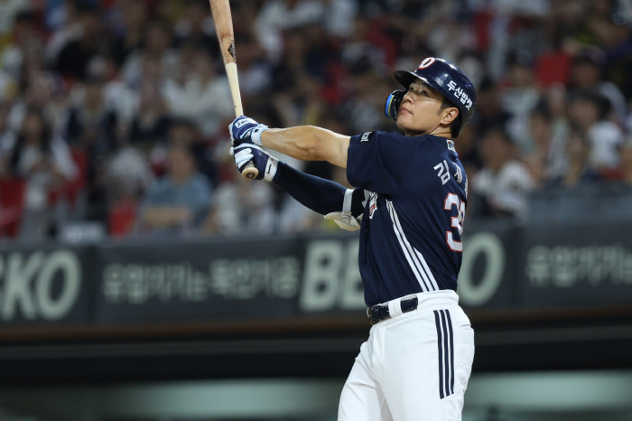 KIA 1.5G's fierce chase Doosan bombed six points in the 10th inning and fatally injured NC in the crisis of the 5th round 