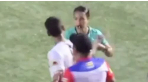 Outraged by the red card → Colombia's team will be immediately kicked out due to the words of a super absurd player who slapped the 女's referee