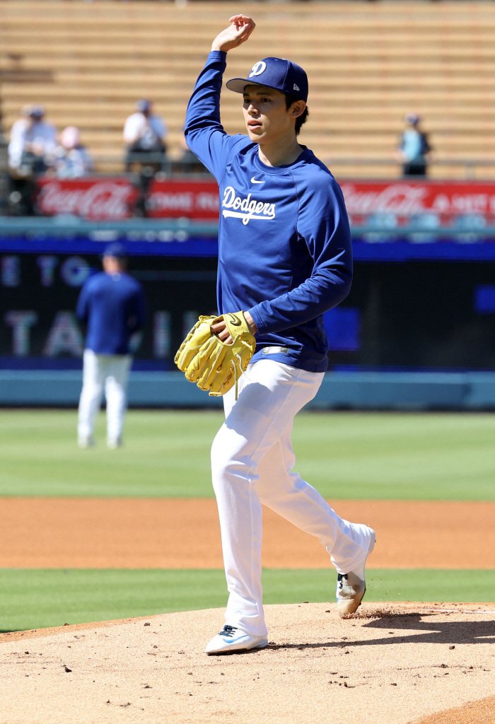 Shocking Sasaki cannot return to ML this year, Roberts is adamant to show performance in the minors