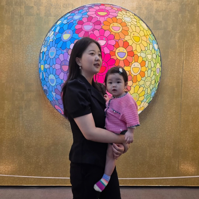 There was a reason why Park Soo-hong's daughter was modeled on the cover at the age of 1 ♥ Kim Daye certified as a beautiful woman