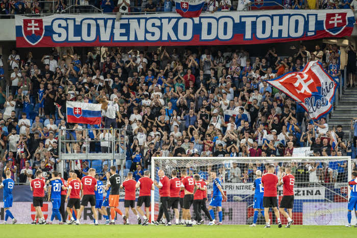 What's wrong with the shock squad for the third consecutive game? Germany Defeat Slovakia for First World Cup Qualifier Away Defeat