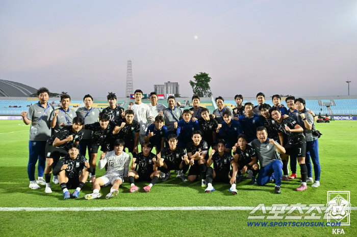 Cho Sang-hyuk's hat trick Lee Min-sung-ho wins 7-0 against Laos in the U23 Cup qualifying round! Reservation for 2 consecutive wins X 1st place in Group 1