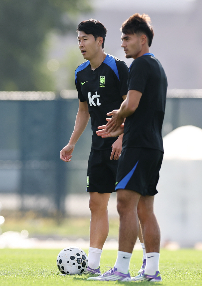 Coach Hong Myung-bo will have enough time for Castro to catch all the results of the match against the U.S. 
