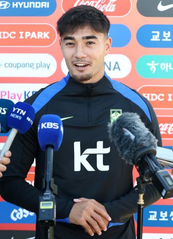 JENS, No. 23 Hong Myung-bo-ho will give plenty of time to adapt quickly to the U.S. game, Castrov's back number Hong