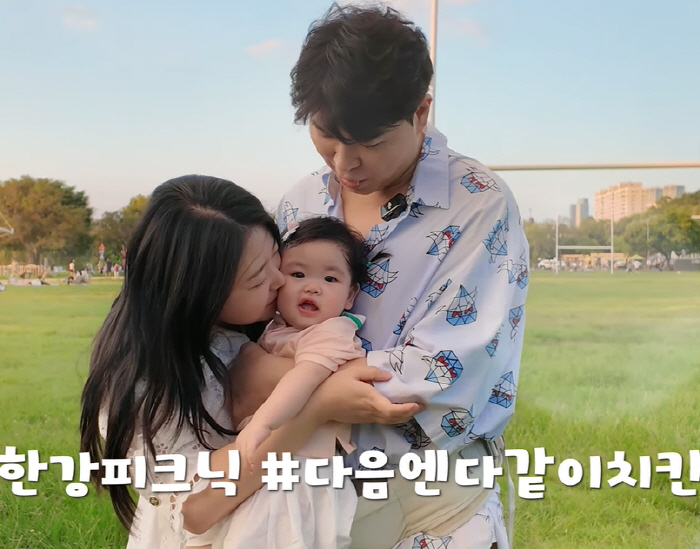 Park Soo-hong ♥ Kim Daye's child farming is amazing..My 10-month-old daughter became an advertising model for a pharmaceutical company