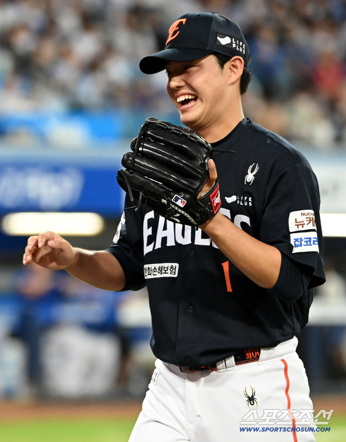  Moon Dong-ju struck out Koo Ja-wook, thrilling
