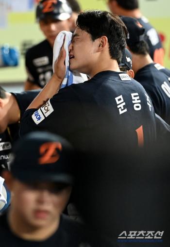  Moon Dong-ju threw all his energy