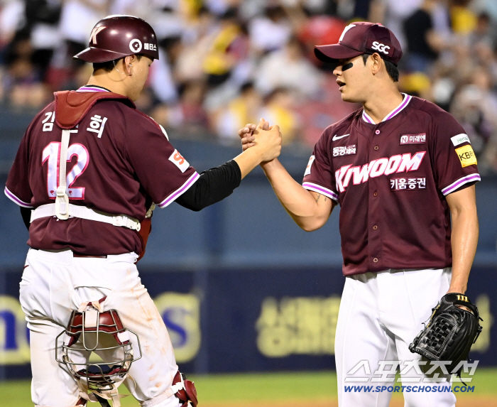 Their performance shines even more as they finish a baseball game with their name value and ransom