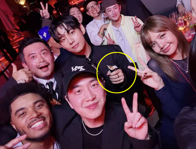 BTS V Steals Spotlight at Paradise Art Night With Gimbap in Hand
