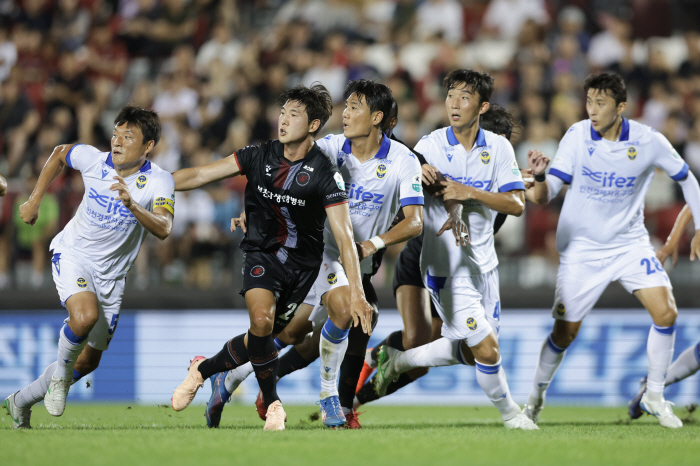 Park Chang-joon's final shot Bucheon overtakes Incheon 10 and follows Suwon Samsung under the chin