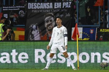 C Ronaldo, who was a member of the Qatar World Cup. Multi-goal explosion, 140th goal in A-match. Is he going to set the record for most World Cup appearances