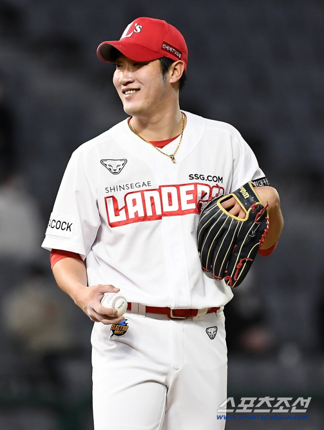 Change the pitching form you've been doing all your life at 34? → 144km bang!The dramatic transformation of 6.5 billion submarines, I think baseball's life is the last game. 