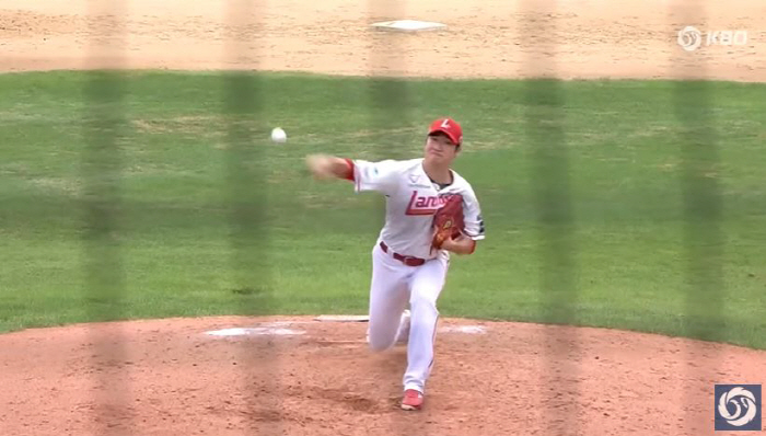 Change the pitching form you've been doing all your life at 34? → 144km bang!The dramatic transformation of 6.5 billion submarines, I think baseball's life is the last game. 