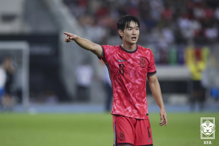 Hong Myung-bo's midfield experiment succeeded Baek Seung-ho, Kim Jin-kyu, Lee Dong-kyung, played a great role against the U.S. → Lee Jae-sung's departure from the team after his performance