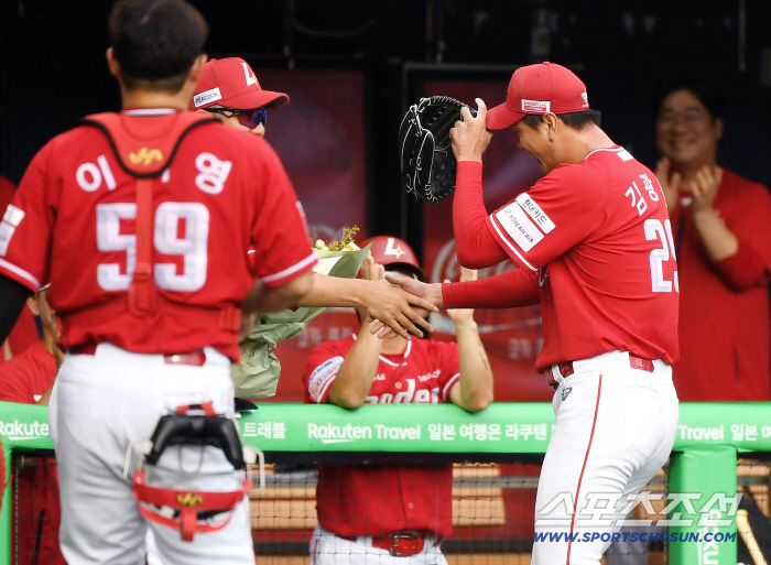 I got emotional. I think I'll remember it for the rest of my life. The reason 2000K was special to Kim Kwang Hyun 