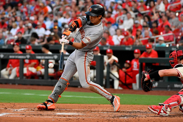 Okay, I'm done getting used to it! Lee Jung-hoo, autumnal runaway → 8th overall batting average in the second half of the year! Do you lead the SF counterattack