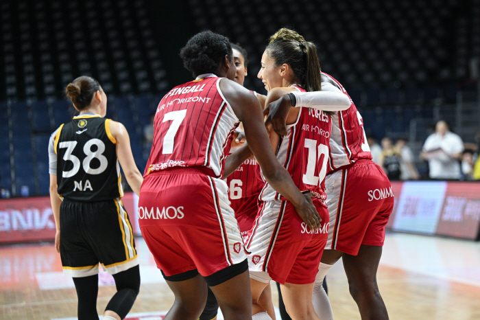  Interview passing → T foul? I'm curious about the referee's reaction! Director Carlos Zaragoza brings up shocking controversy over non-manner personality
