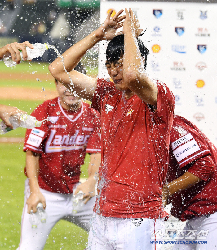  Kim Kwang-hyun, who achieved the 2000K milestone, is a cool water shower