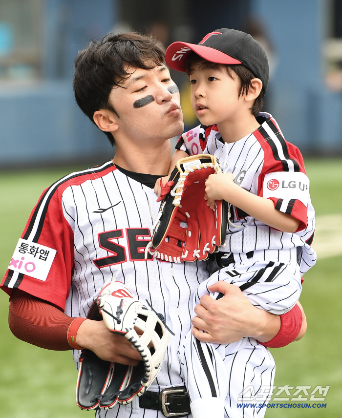  LG Family Day, Park Hae-min who came out with his son