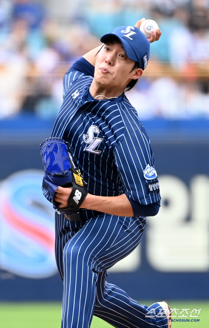  Samsung starter Won Tae-in's hard pitching