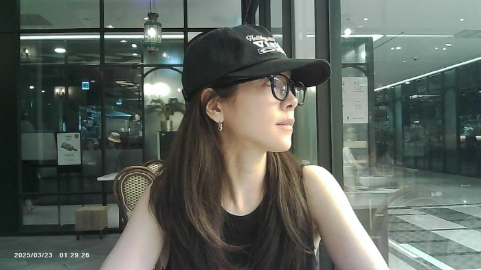  ♥ It wasn't Choi Jung Hoon..Han Ji Min, no makeup date during the weekend