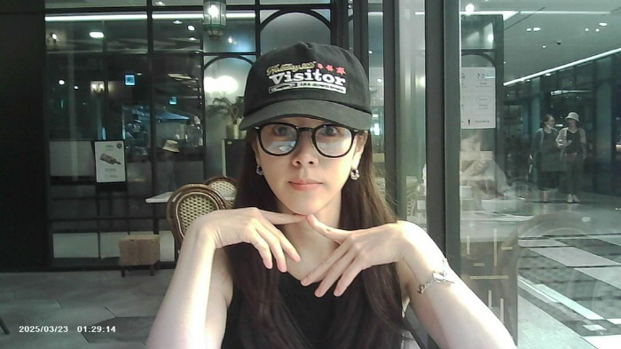  ♥ It wasn't Choi Jung Hoon..Han Ji Min, no makeup date during the weekend
