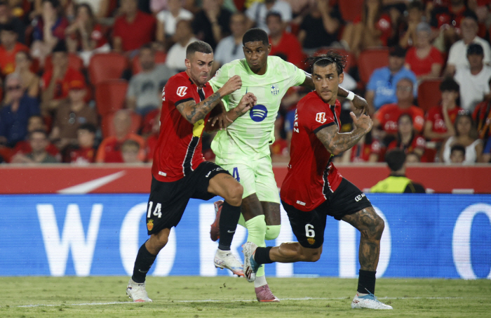 Shock revelation Rashford getting kicked out of Barcelona! Director Flick's Gambling Failure Approaches Withdrawal of Lease...Penalty charge of 8.1 billion → Last chance left