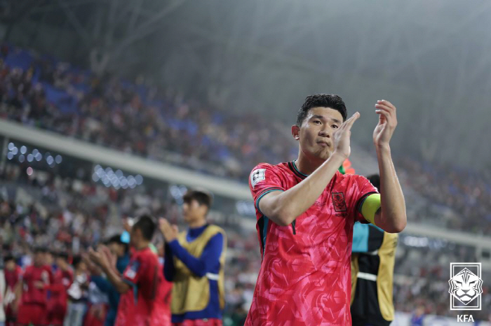 Three-backs unleashed a monster on the field! Kim Min-jae, who returned after 10 months, is the driving force behind the unearned scoreless class against the U.S. (against the U.S.)