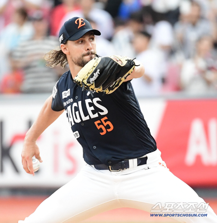 I got enough rest! The blade of a four-way race between Lotte and the cliff edge...A pitcher with four wins and 14 wins out of four. He's going to shoot for the first time in 9 days. 