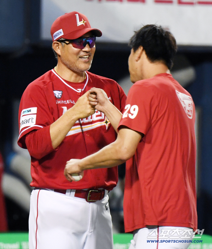 Is it the effect of Lee Sung-yong's renewal? The first-place team wins, loses 9 games, wins 5 consecutive games, and solidifies 3rd place. I succeeded in breaking the seal again today.