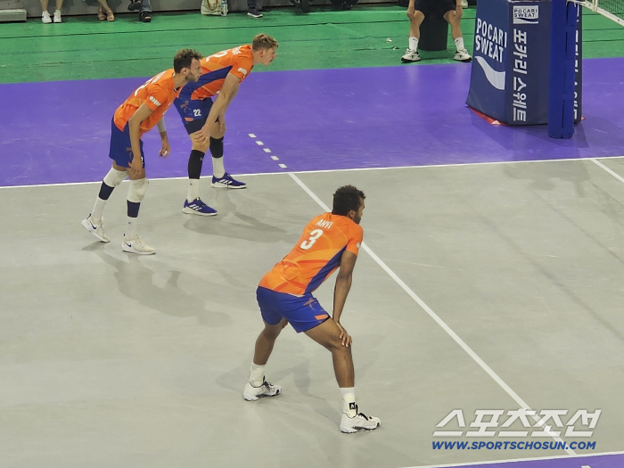 Korean Air, which is a big challenge for us, overwhelms the Dutch national team...Expectation of the effect of Brazilian master craftsmen to rise