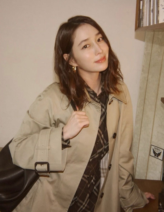 Lee Min-jung and ♥ Lee Byung-hun returned home alone...The mood has changed since the blasphemy controversy