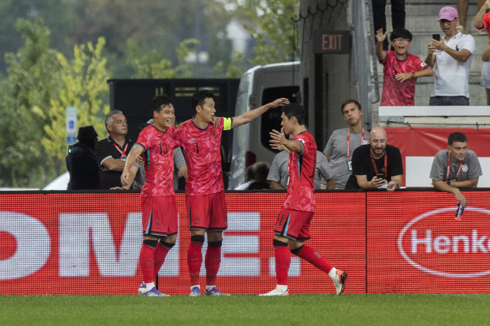 Levy's resignation. SON's unexpected reaction. Levi and Pochettino are always grateful