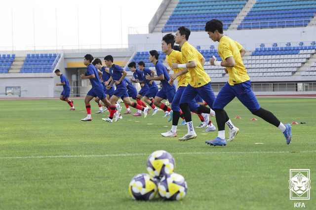  Yang Min-hyuk, Yoon Do-young, Park Seung-soo, Lee Chang-won, Lee Chang-ho, and Shin Min-ha, Kim Tae-won, and Jung Ma-ho, who announced the final entry for the Chile U20 World Cup, were selected