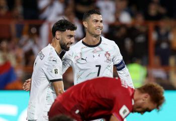 You, be my colleague! There's even Ronaldo in the recruitment of Bruno! But Manchester United stay...What the hell is going on?