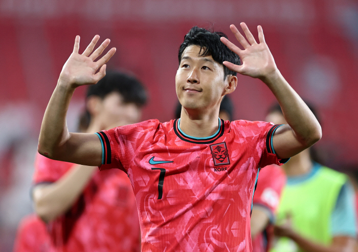 Did you see Pochettino's collapse against Son Heung-min?  The old teacher who saved the next ace will be struck again. Mexico will also target the defense with great interest